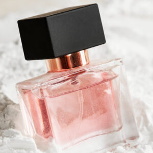 عطرهای متافیزیکی پاکسازی ، ایجاد جاذبه و محبت